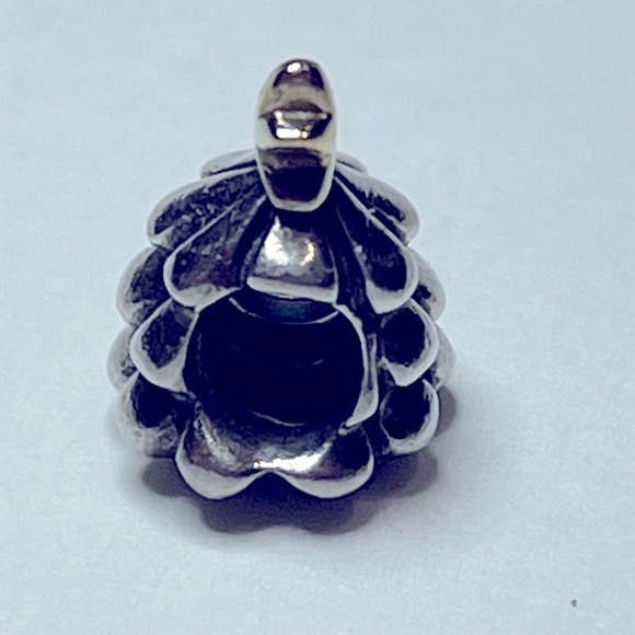 Pandora Christmas Tree with Gold Star Charm - Picture 5 of 6